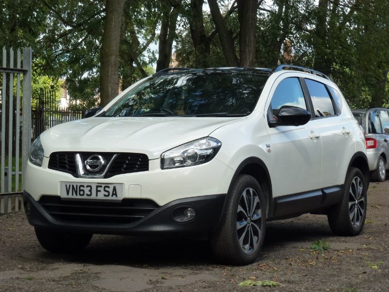 2013 Nissan Qashqai 1.6 360 SUV 5dr Petrol Manual 2WD Euro 5 117 ps